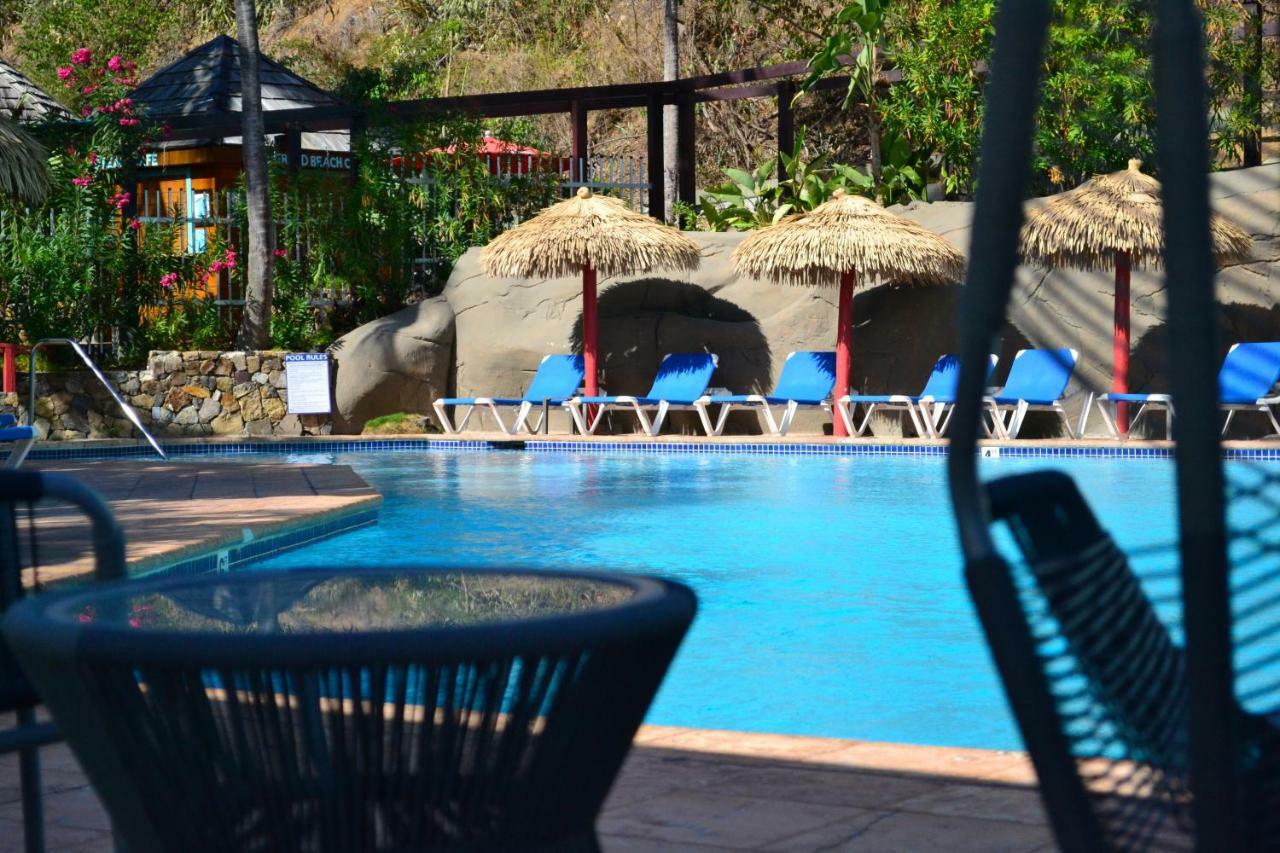Emerald Beach Resort Altona ภายนอก รูปภาพ